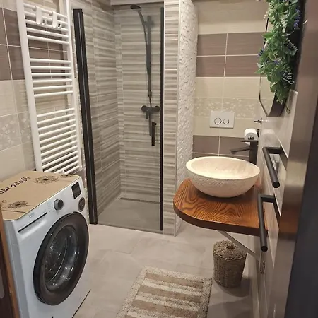 Tramontina Apartment Koper